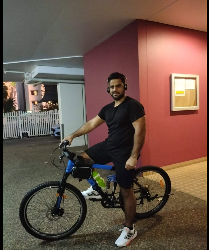 Dr Muhammad Abid Saleem with his bicycle